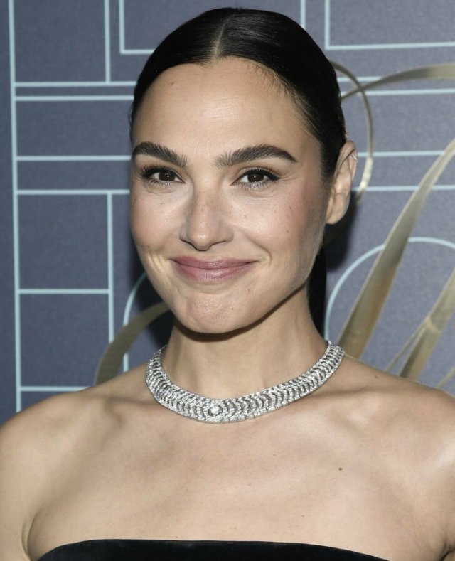 aichoosesbeautifulcelebrities_010