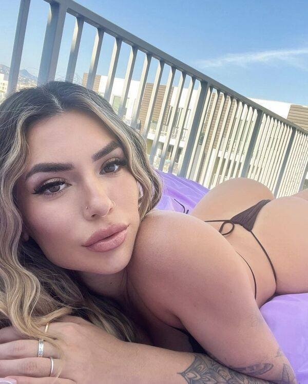 booty85_054
