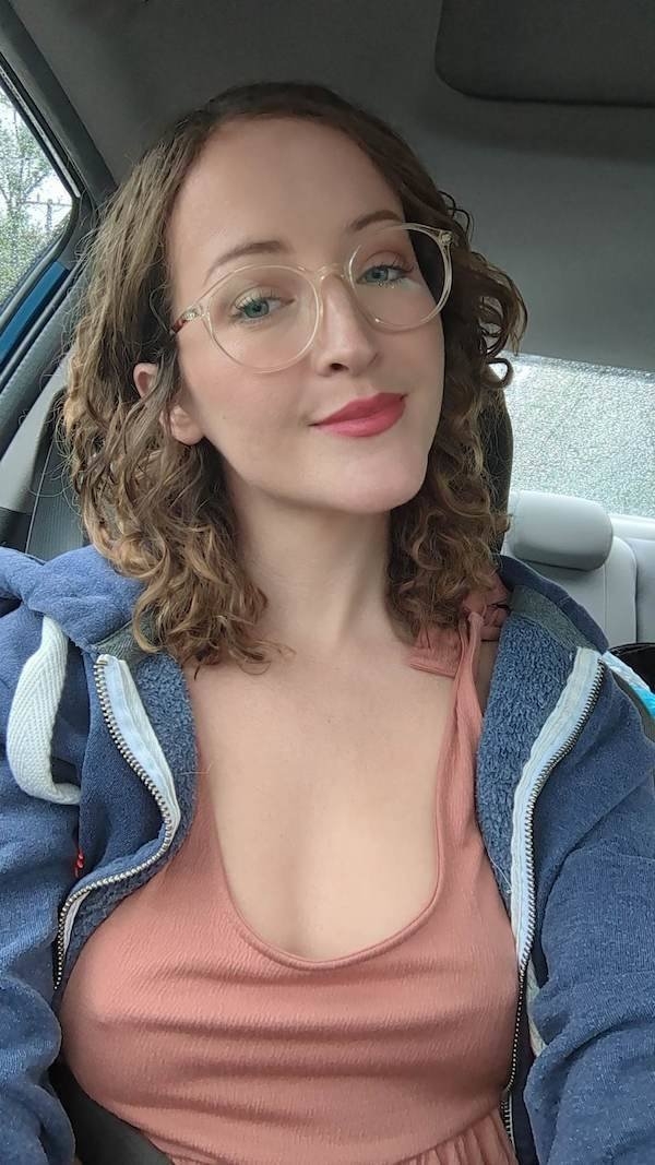 girlswithglasses19_031
