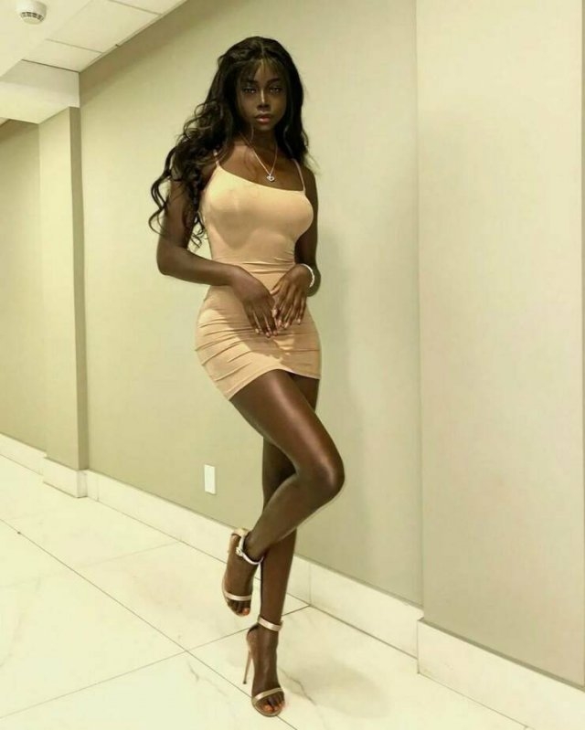 tightdresses32_058