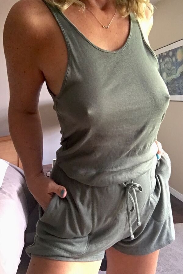 braless64_039