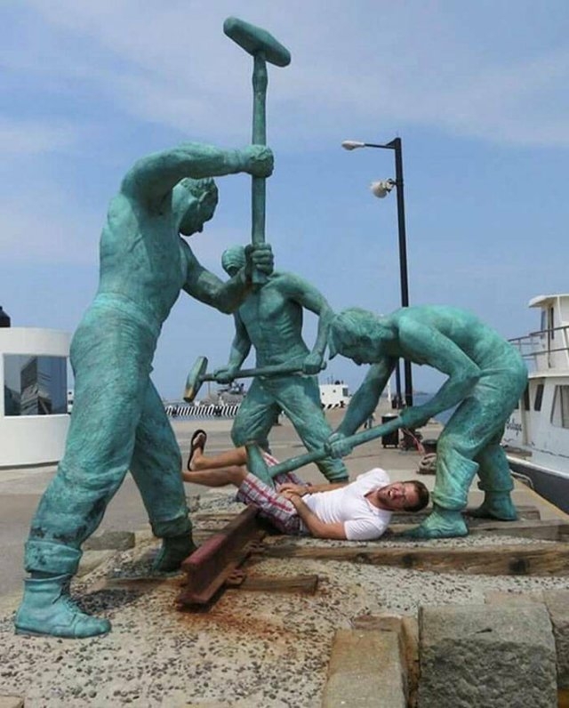 funwithstatues_009