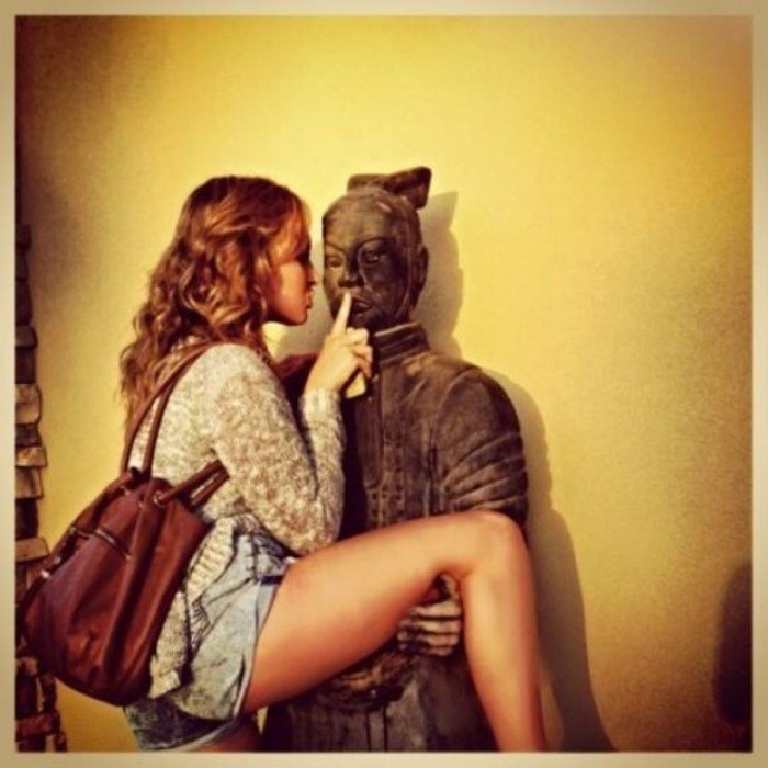 funwithstatues_026