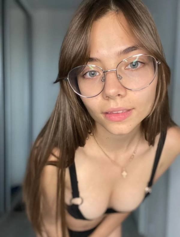 girlswithglasses20_022