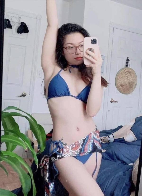 girlswithglasses20_027