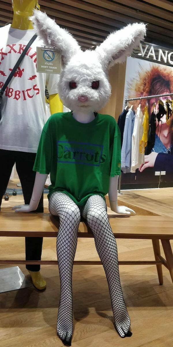 strangemannequins3_018