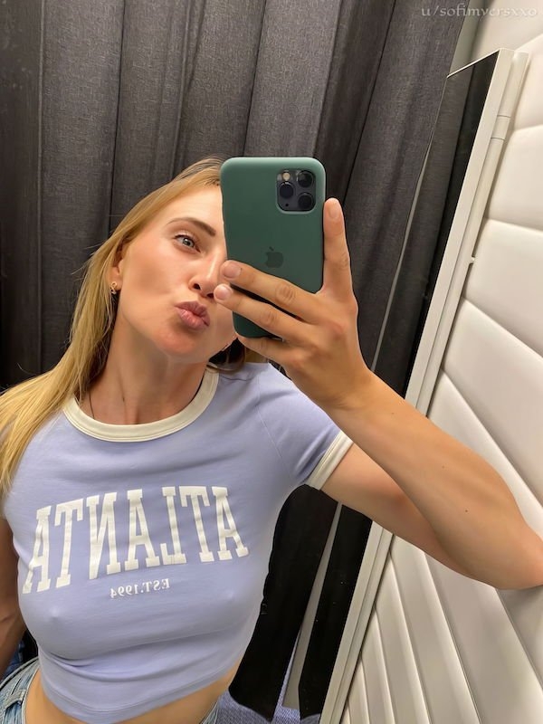 braless69_017