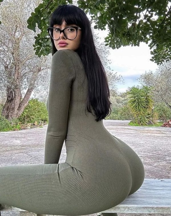 brunettes12_006