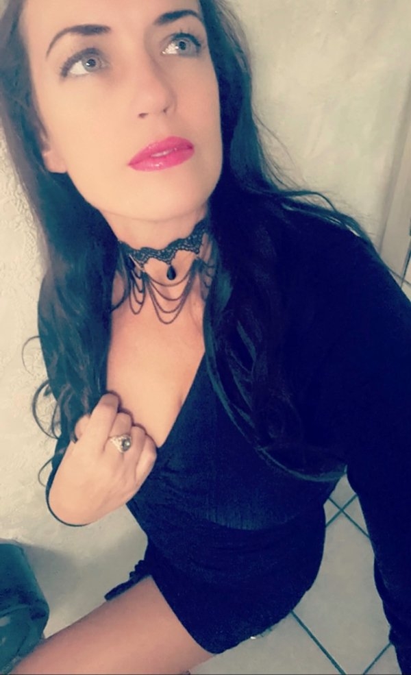 brunettes12_039