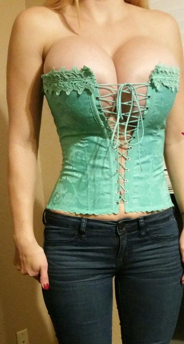 girlsincorsets18_032