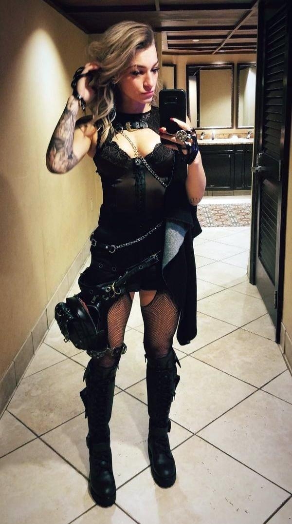 girlsincorsets18_038