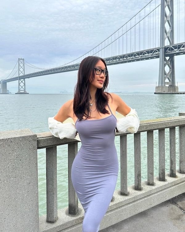 girlswithglasses22_016