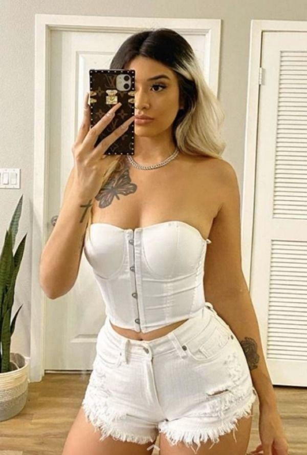 girlsincorsets19_039