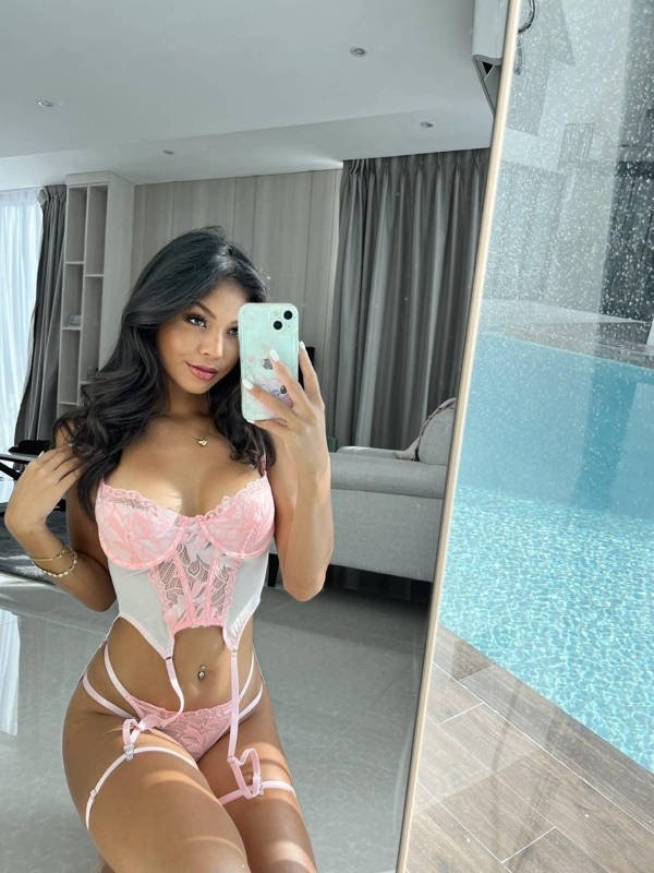 girlslingerie89_019