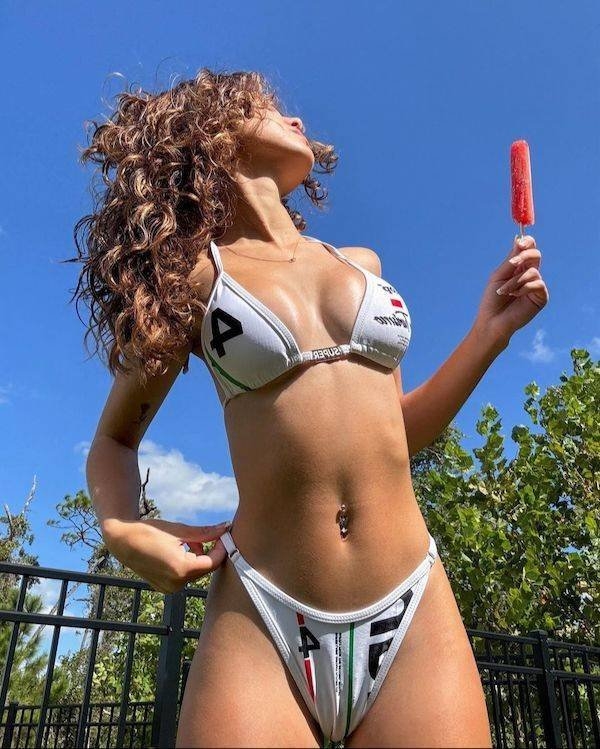 bikinigirls81_068