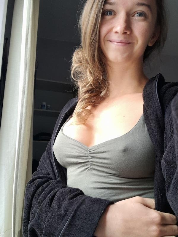 braless74_014