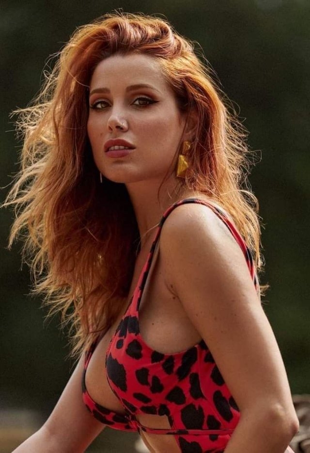 sideboob49_061