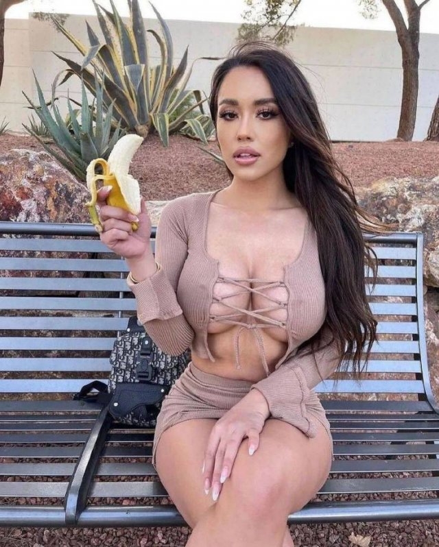 braless77_053