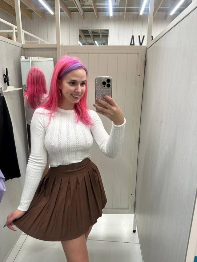 braless77_058