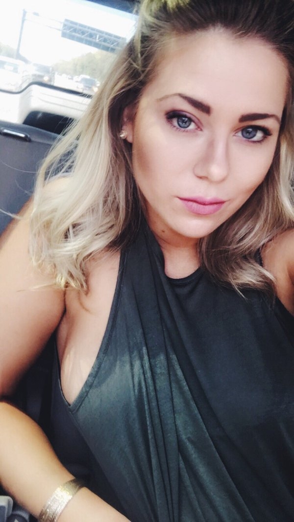 braless77_076