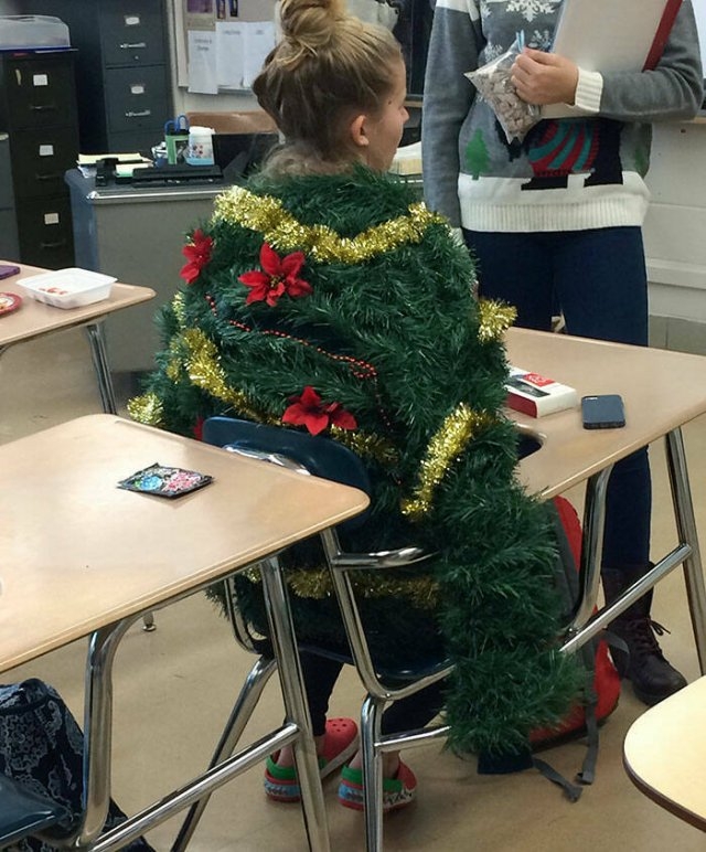 christmassweaters4_024
