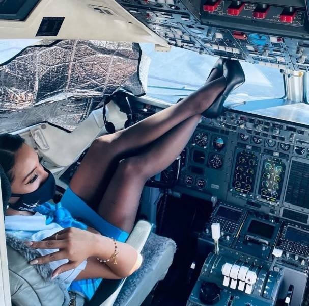 flightattendants16_030