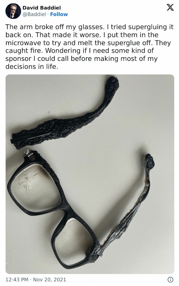 girlswithglasses25_051