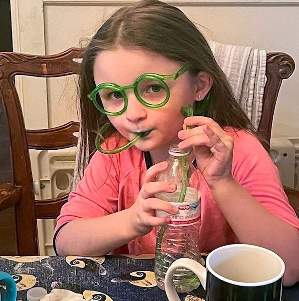 girlswithglasses25_057