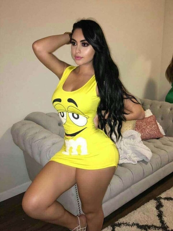 tightdresses48_056