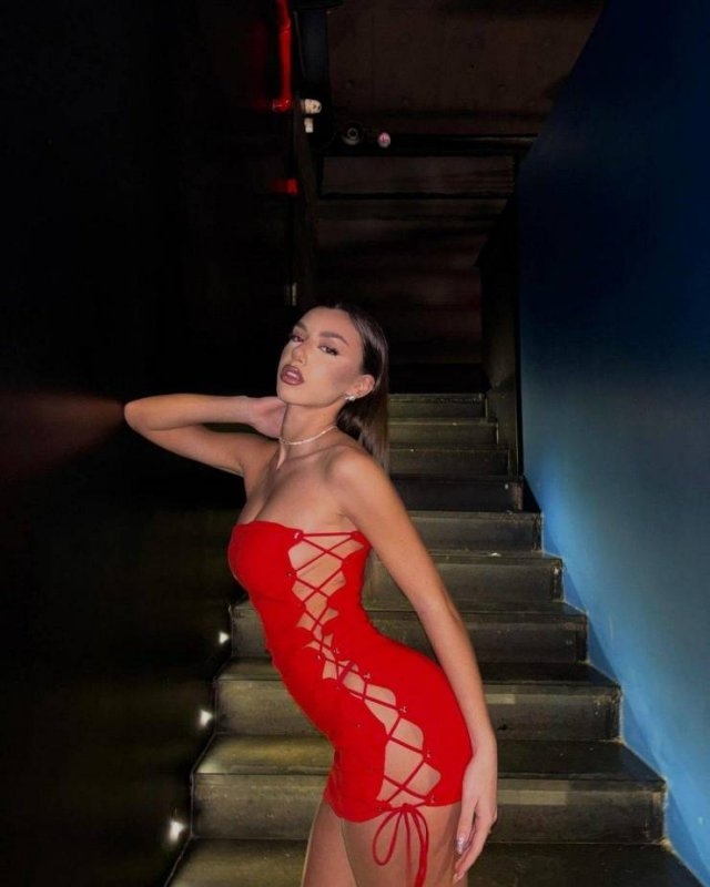 tightdresses50_056