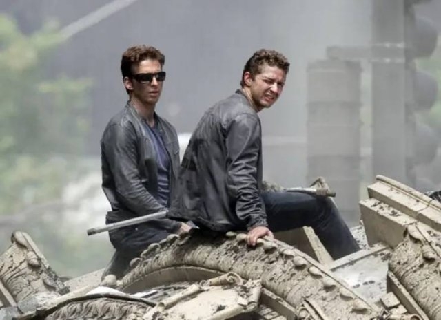 actorsandstuntdoubles4_031