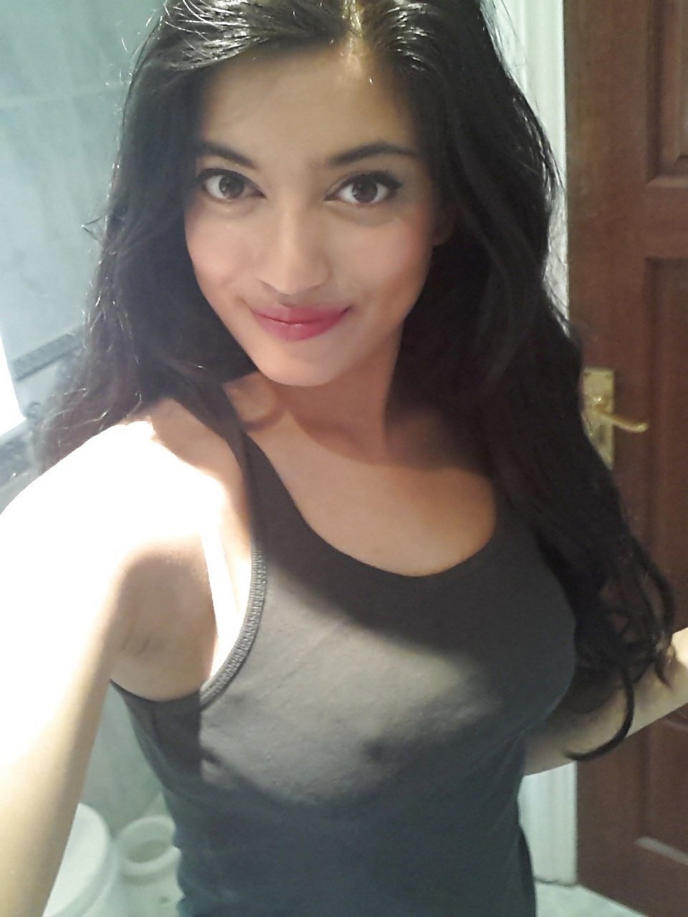 braless82_050