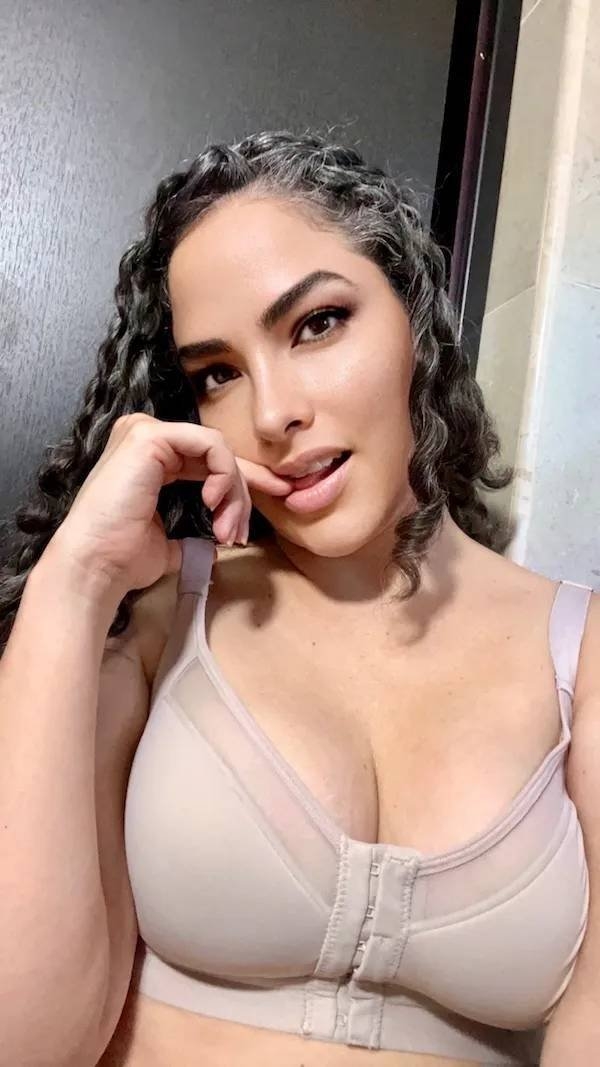 busty158_059