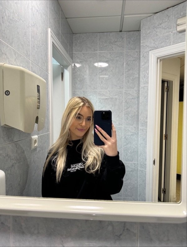 girlswithglasses27_002
