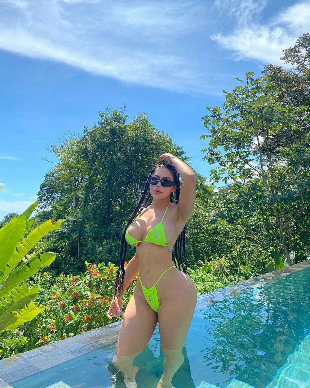bikinigirls87_011