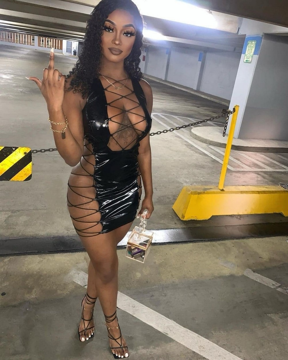 girlsinlatexleather30_044