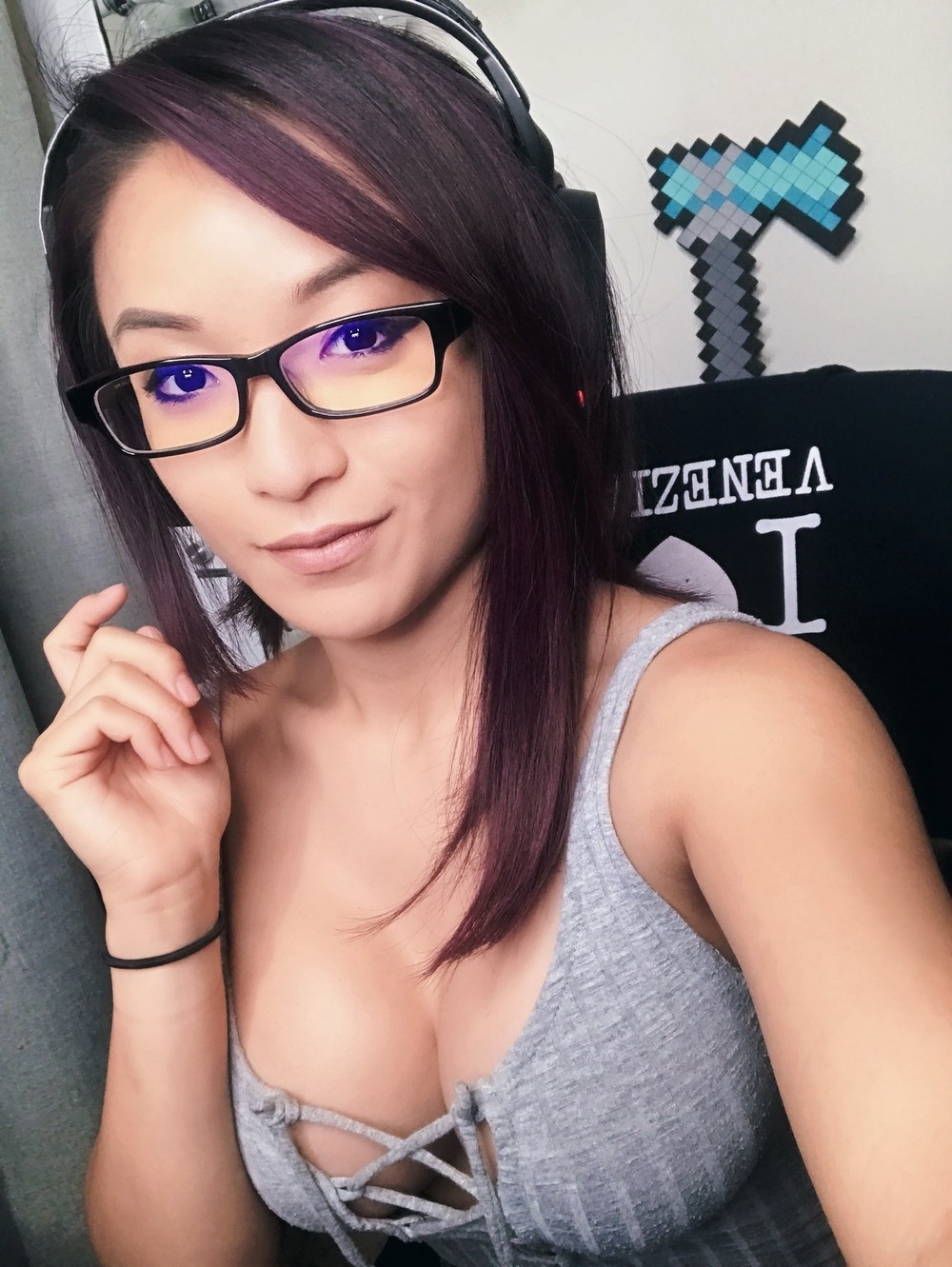 girlswithglasses29_019