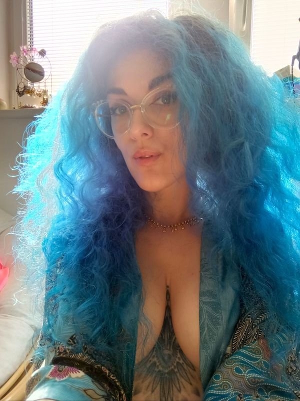 girlswithglasses29_039