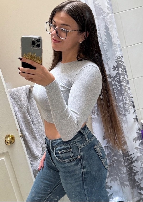 girlswithglasses31_016