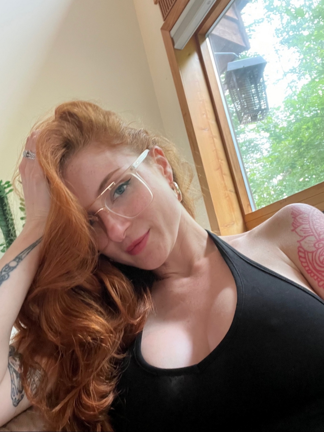 girlswithglasses33_049