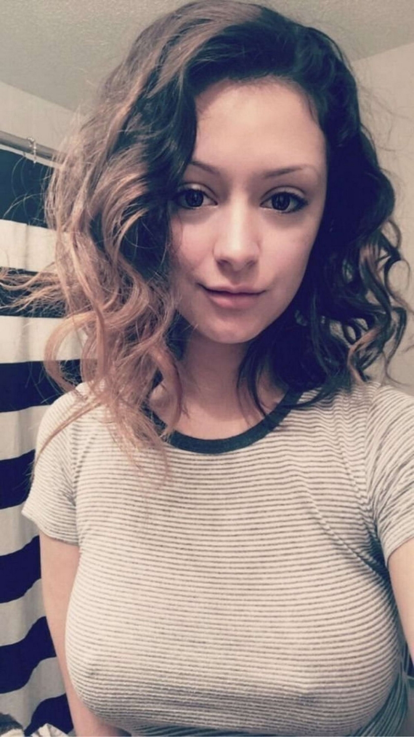 braless97_057