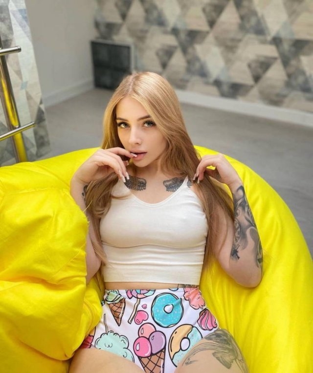 braless98_066