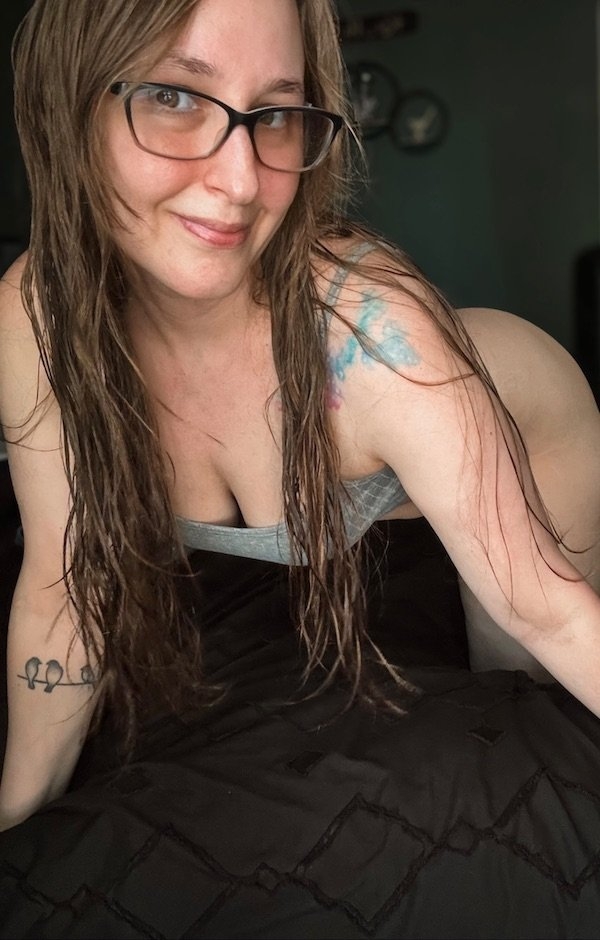 girlswithglasses35_040