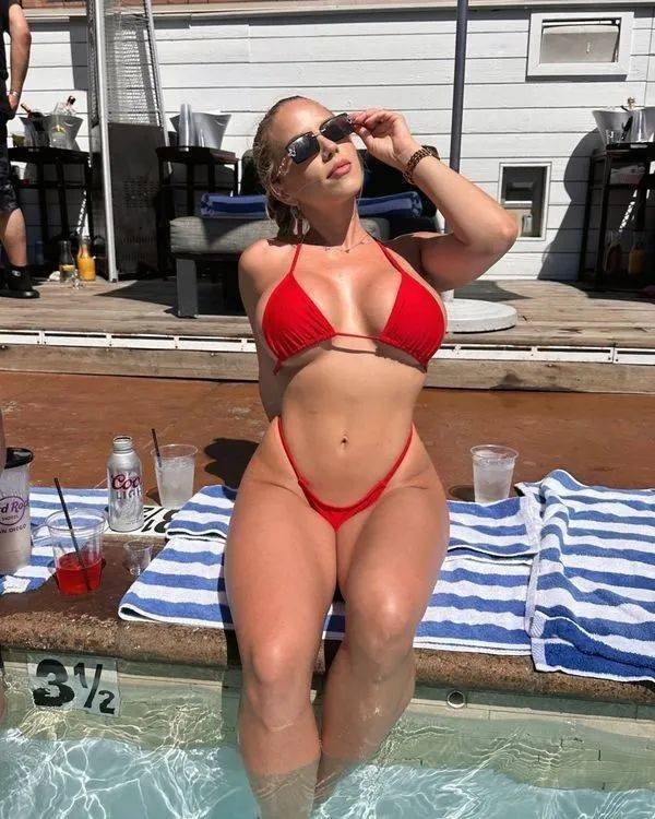 bikinigirls94_027