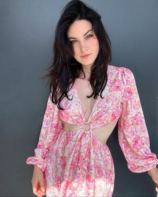braless102_076