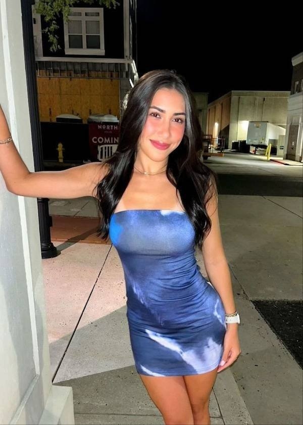 tightdresses67_068