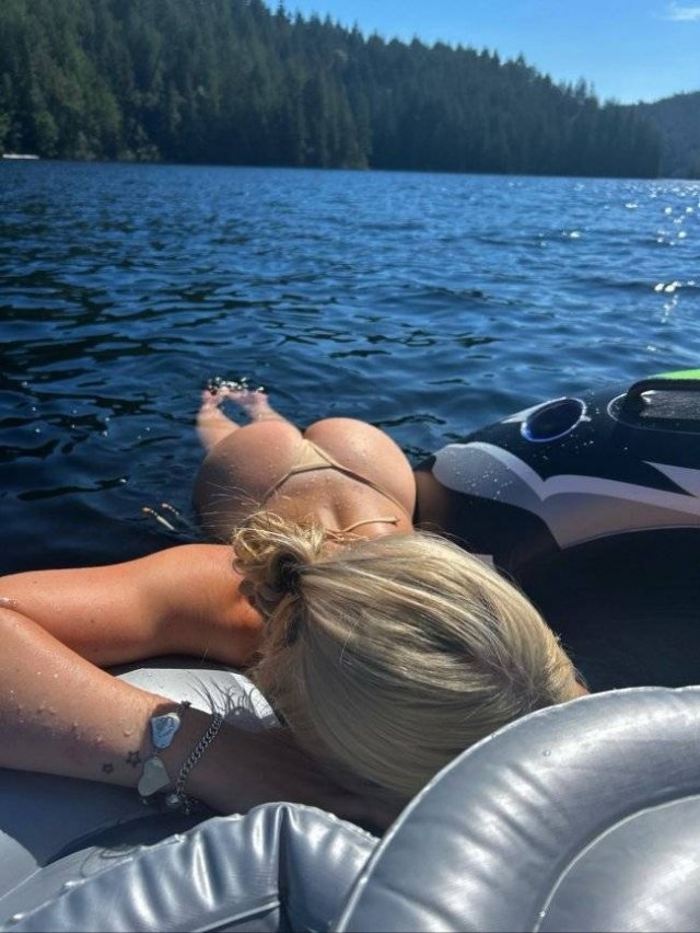 booty137_064