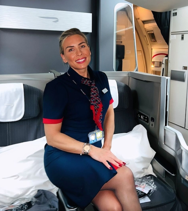 flightattendants28_009