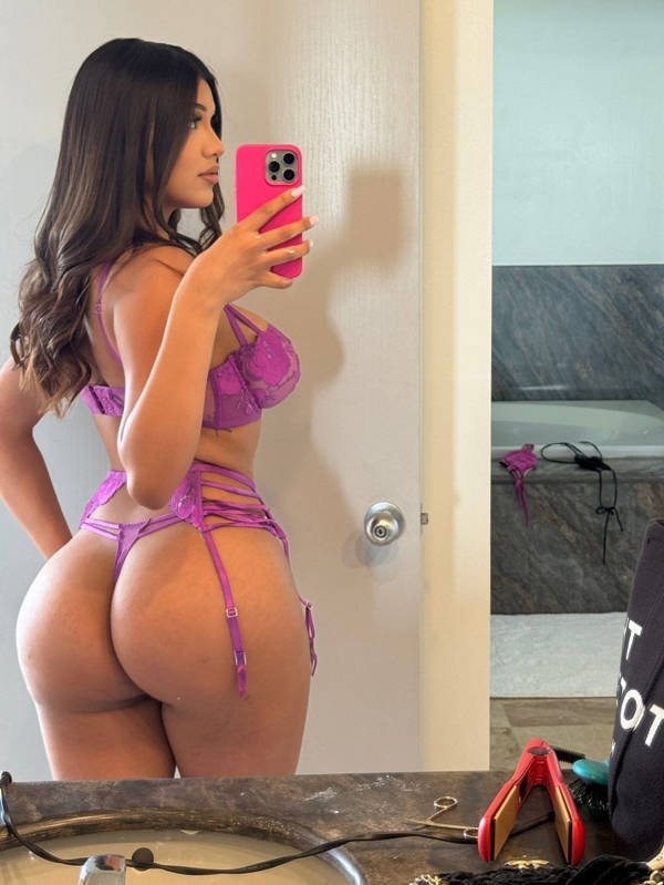 girlslingerie127_056