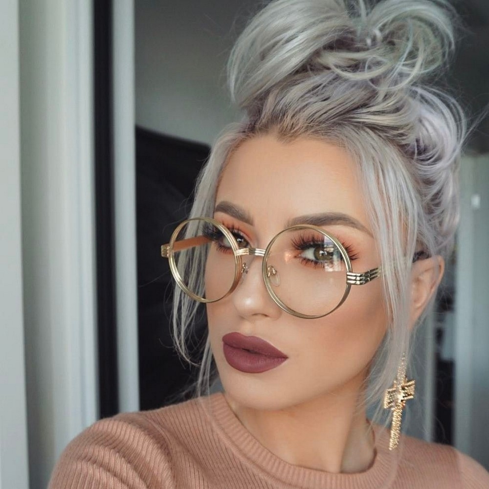 girlswithglasses36_023